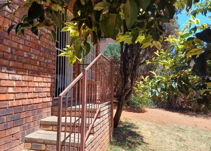 2 Bedroom Property for Sale in Pentagon Park Free State